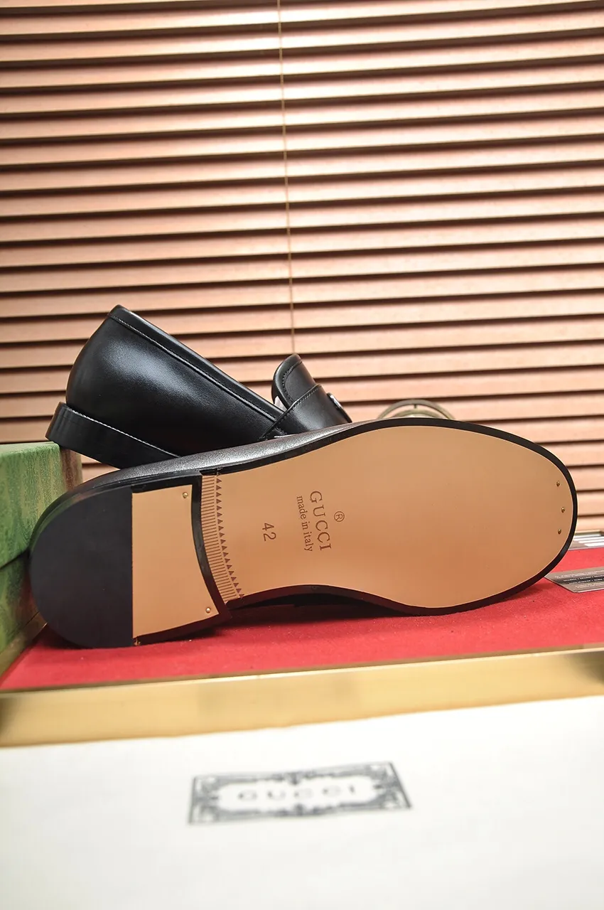 Men's men's shoes💰520💶【GUCCI】 (high-end Niuli) new model🍀Gucci* - top version Gucci classic casual leather shoes! It is made of imported original cowhide and has a comfortable first layer of cowhide lining! Original wear-resistant rubber outsole! High quality products! Code number 38-44!